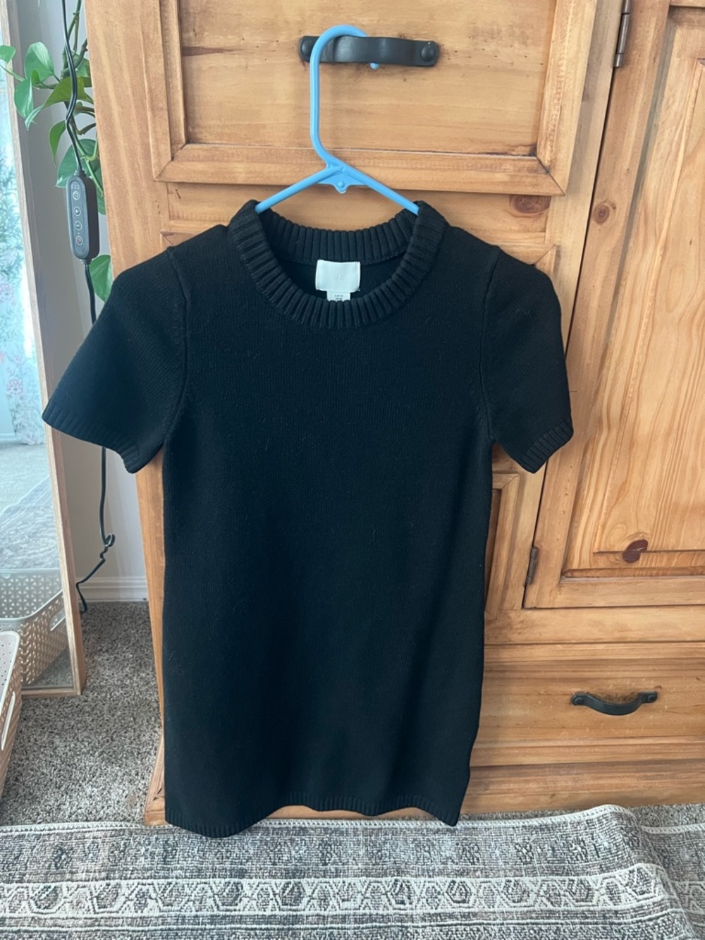 H&M Black Short Sleeve Knit Mini Dress